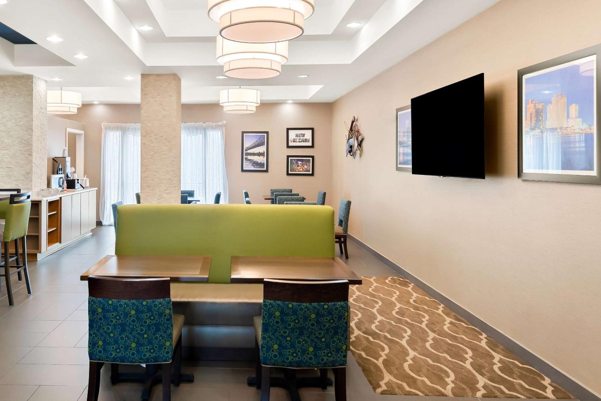 Comfort Suites New Orleans East Kültér fotó